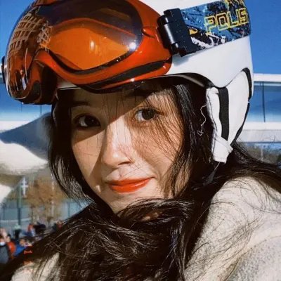 向下扭曲